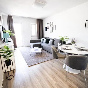 Apartment - 5 Min To Hbf, City Airport Mannheim