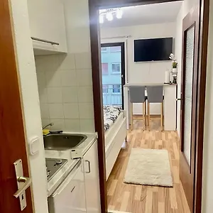 Apartment Center, City Airport Mannheim