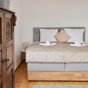 Apartment Idee Living: Design-apartment- Netflix - 6 Pers, City Airport Mannheim